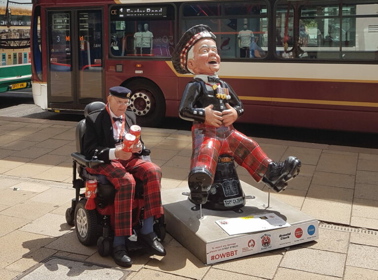 If you are visiting Fringe – say ‘hello’ to this Edinburgh legend!